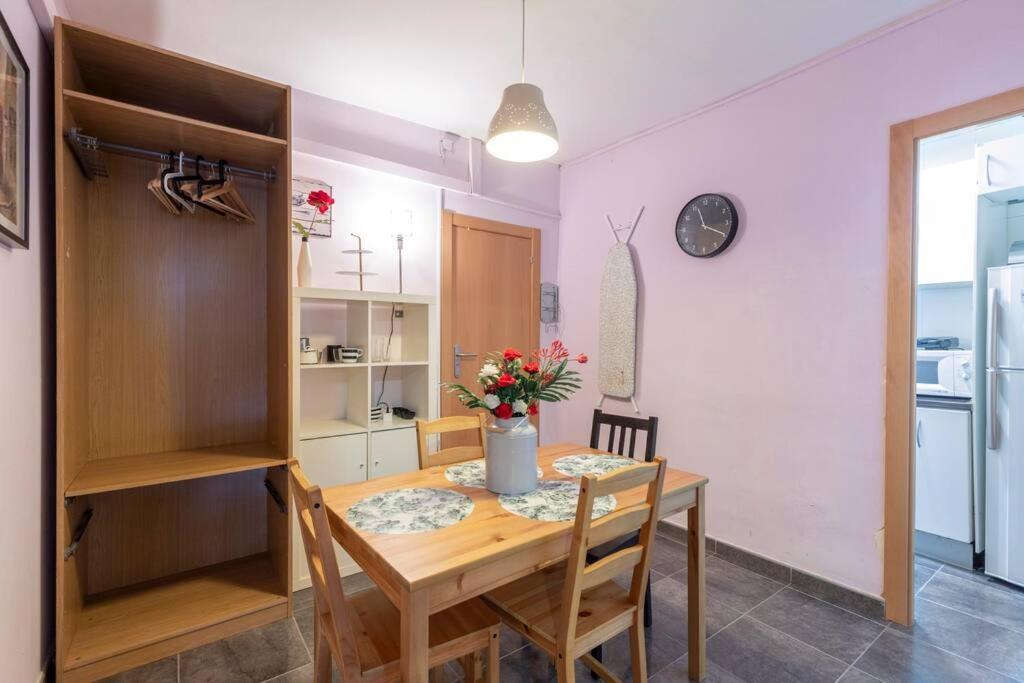 Subway Station Apartment Near Camp Nou L'Hospitalet de Llobregat Kültér fotó